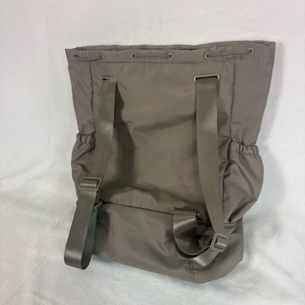 Beyond Yoga Grey Drawstring Top Tote Backpack Bag‎ Medium